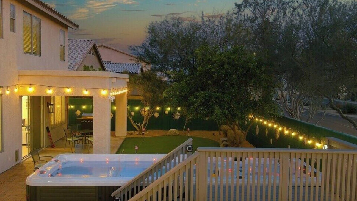 Tatum Ranch House | This house is a 6 bedroom(s), 4 bathrooms, located in Cave Creek, AZ.