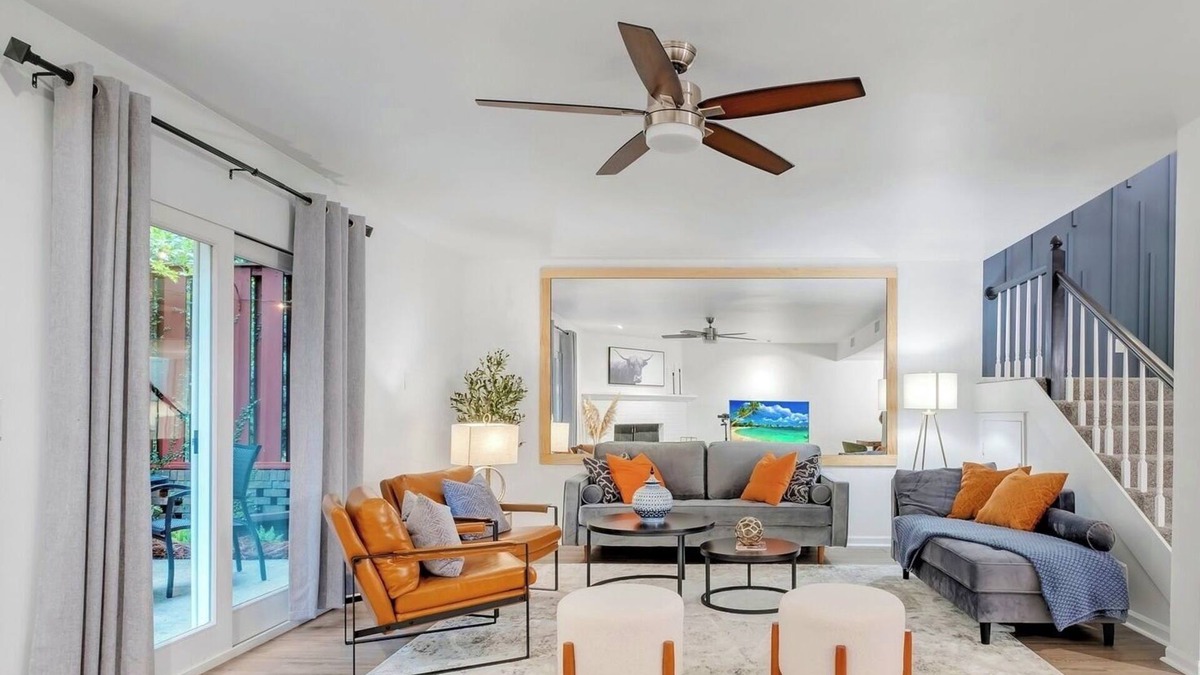 Tallahassee House | This is a cozy and spacious 1762 sf 2BR and 2.5 BA townhome in a nice and quiet