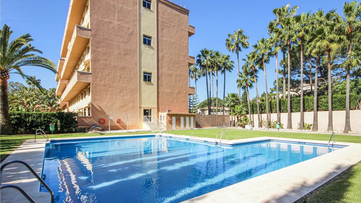 Carib Playa Apartment | This lovely vacation duplex with terrace is located in the residential complex Prima Vista in Las Ch