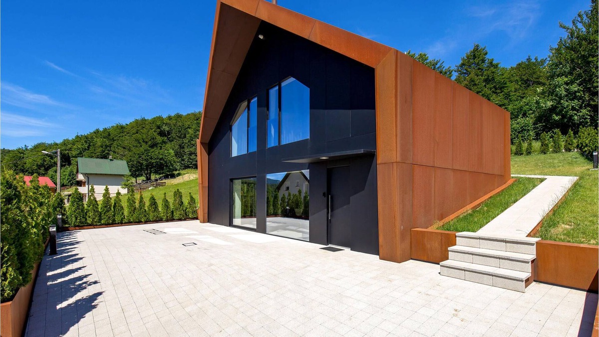 Mrkopalj House | This modern and elegant vacation home is located in the green heart of Croatia, in Gorski Kotar.