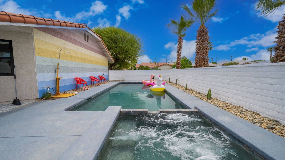 Bermuda Dunes House | This Must Be the Place - Pool, Spa, Games, King Bed