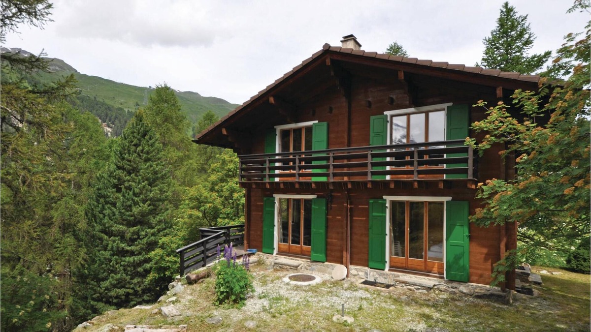 Zinal House | This original wooden chalet in retro style is located in the beautiful Val d'Anniviers, surrounded b