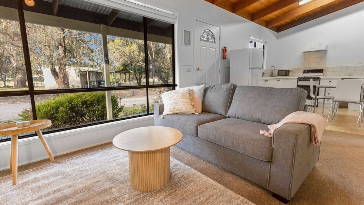 Swan Reach House | This rural holiday cottage offers the quintessential Victorian experience