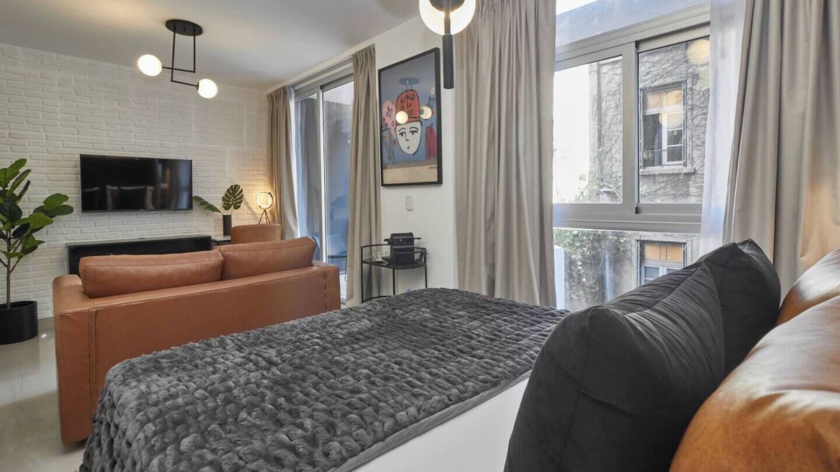 San Nicolas Apartment | This studio is a 0 bedroom(s), 1 bathrooms, located in Centro, Buenos Aires.