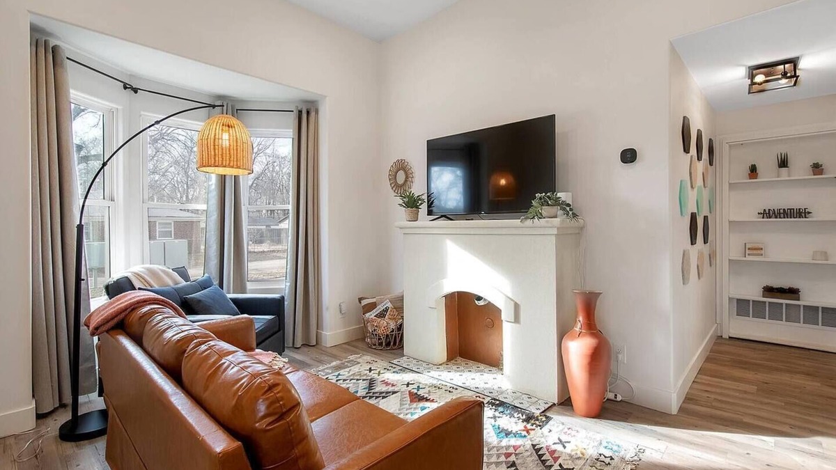 Wichita House | This townhouse is a 1 bedroom(s), 1 bathrooms, located in Wichita, KS.