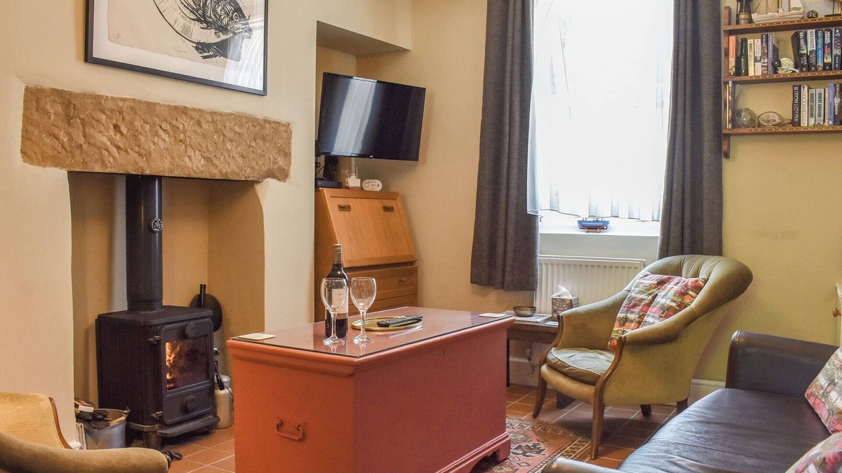 Skinningrove Cottage | This unique by the coast is a romantic retreat with an artisan feel.