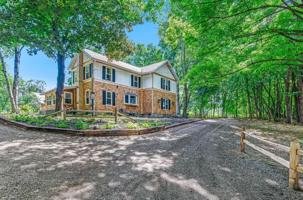 Fennville House | Thorndale