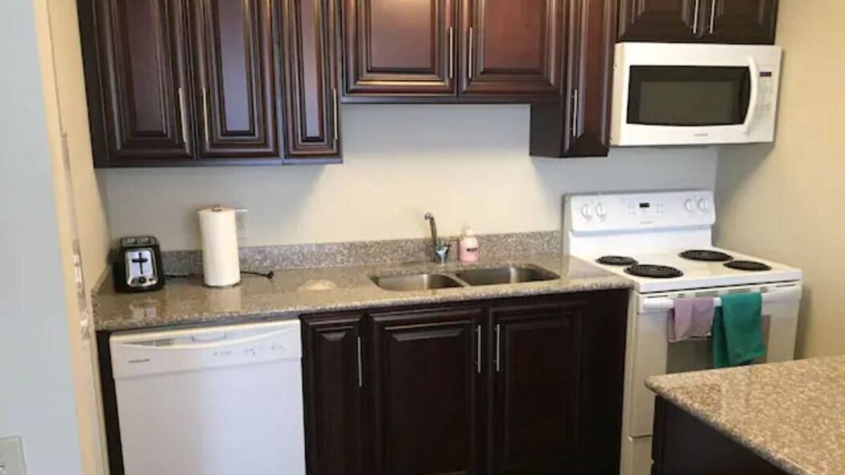 Brockville Apartment | Thousand Islands apartment Unit 7