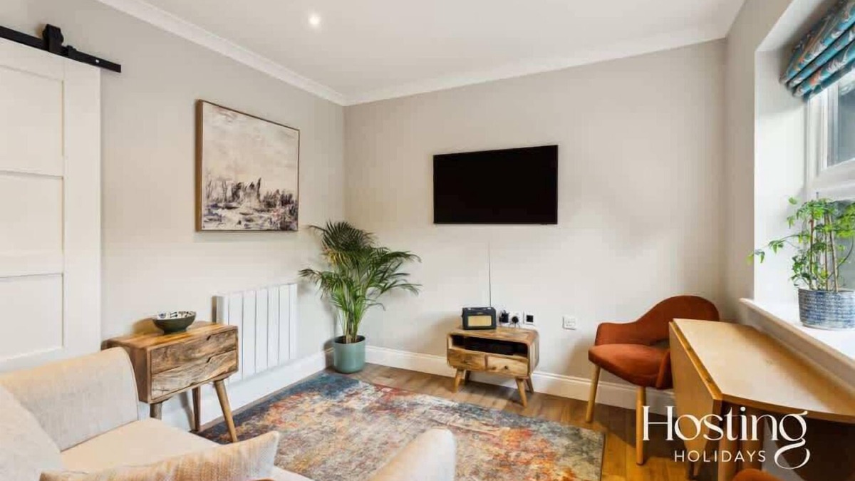 Henley-on-Thames Apartment | Three at Swiss Farm - Sage, Rosemary & Thyme