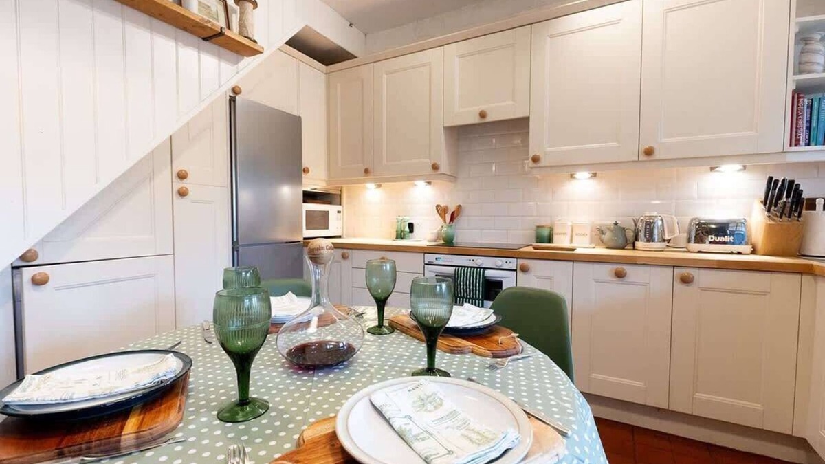 Peak District House | Three Bed Cottage in the heart of the Peaks