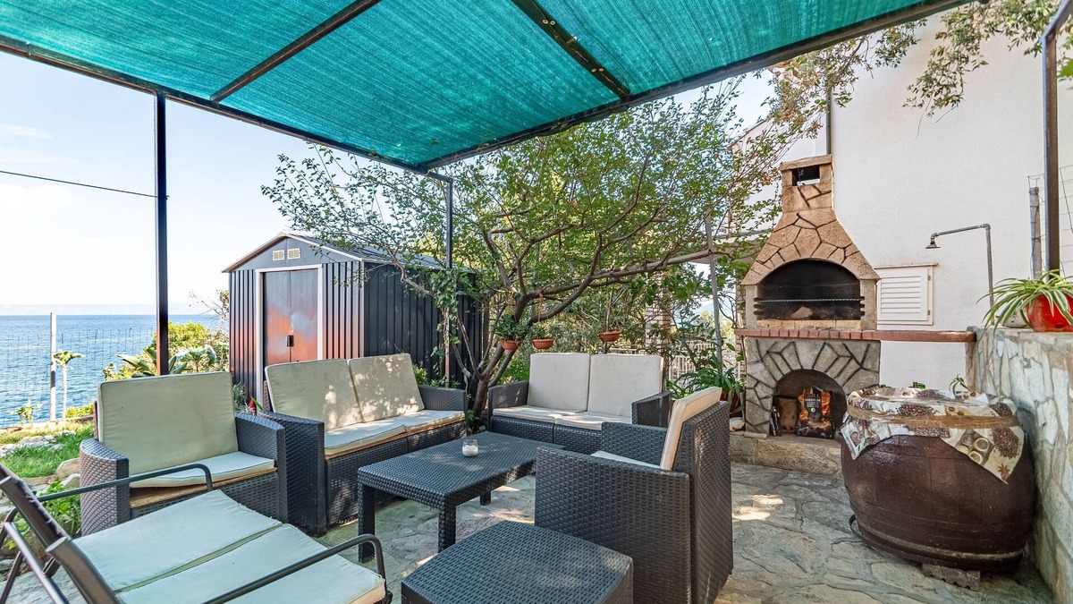 Prigradica Apartment | Three bedroom apartment near beach Prigradica, Korčula (A-627-f)