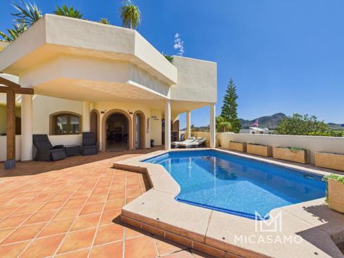 El Beal Apartment | Three-Bedroom El Coto Penthouse with Private Pool