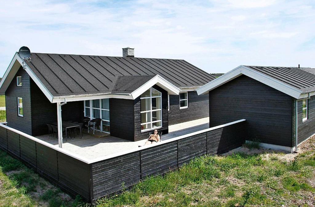 Tranum House | Three-Bedroom Holiday home in Brovst 23