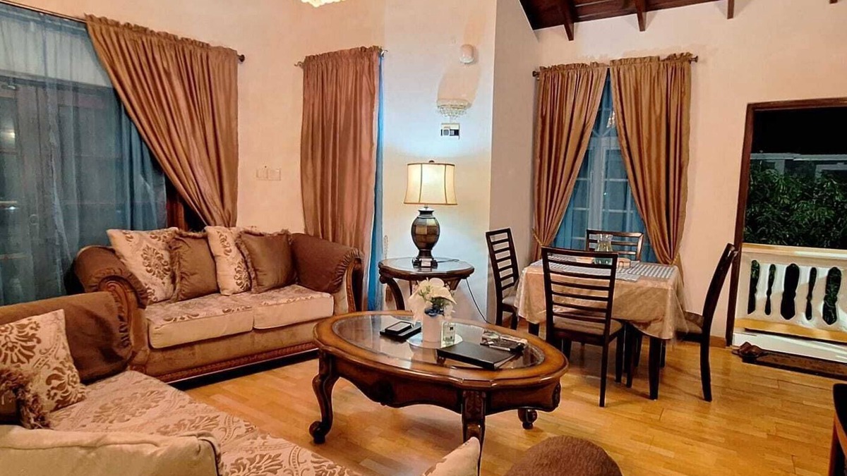 Gall Hill Apartment | Three Bedroom Panoramic Ocean view at GoBajac
