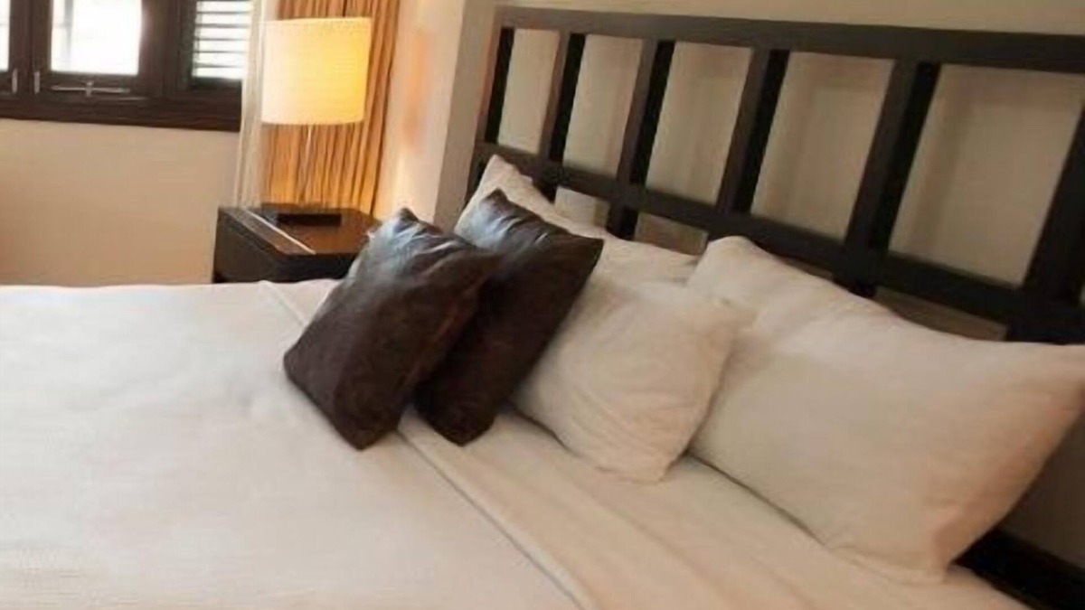 Los Brazos Condo | THREE BEDROOM SUITE