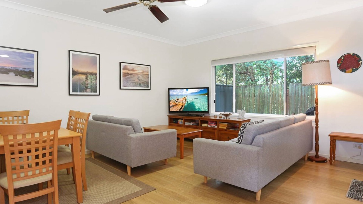 Hawks Nest House | Three Bedroom Townhouse