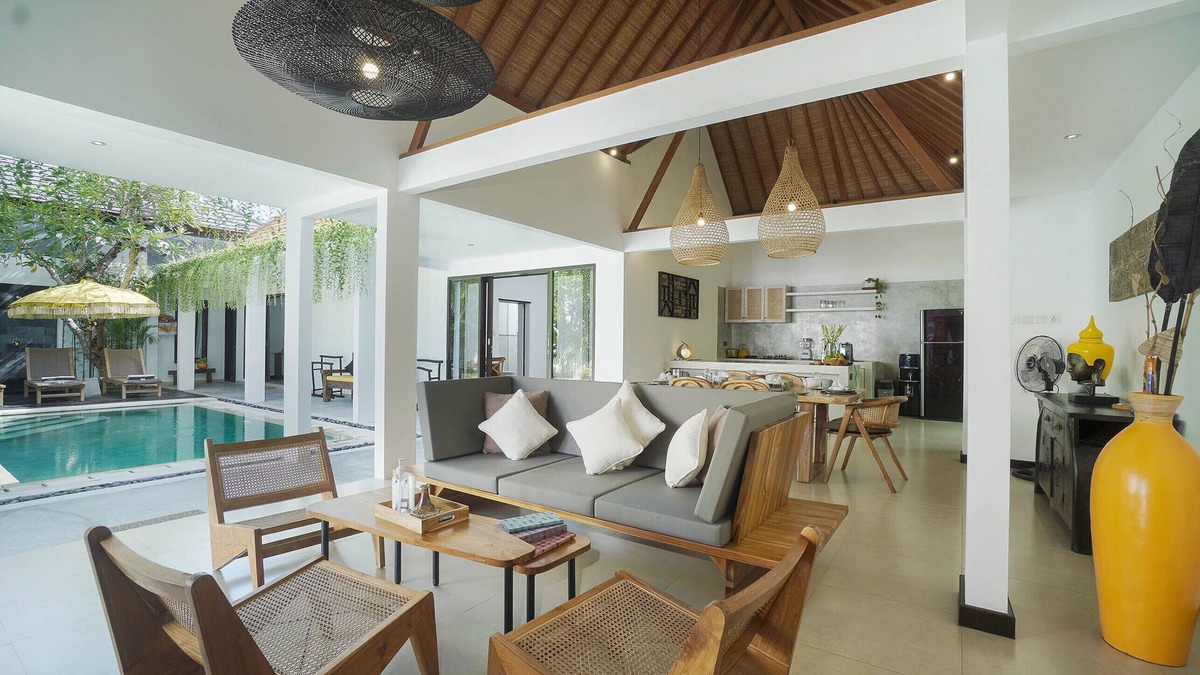 Laksmana Villa | Three bedrooms private Pool at Seminyak walking distance to Beaches