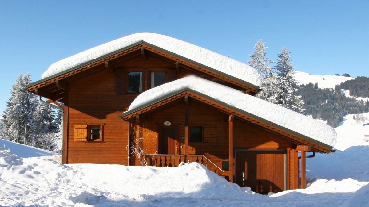 Les Gets Ski Chalet | Three Double Bedroom Detached Chalet, Chavannes Road, Private Parking, MultiPass