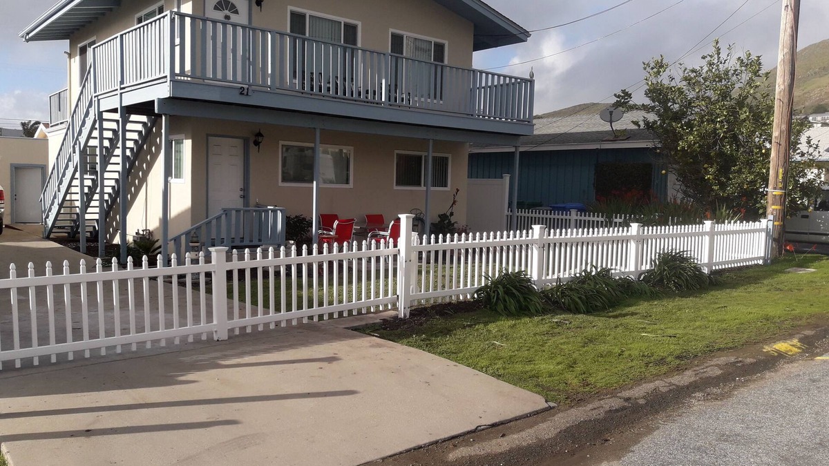 Cayucos House | Three Houses From The Beach 3 minute walk to beach.