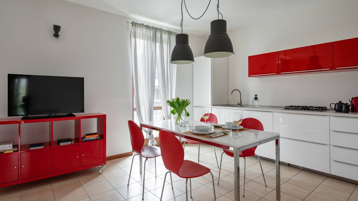 Roe Volciano Apartment | Three-room 6 bed garden small pool garage wifi Gardasee