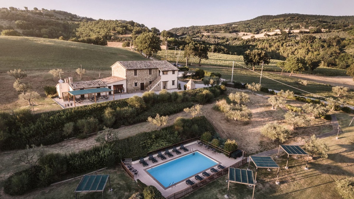Assisi Apartment | Three-room apartment with pool - Ginestra