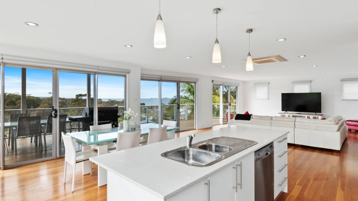 Long Beach House | Three Sisters at Long Beach