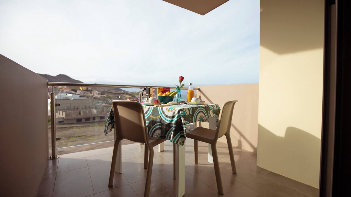 Mindelo Apartment | Three steps from the ocean