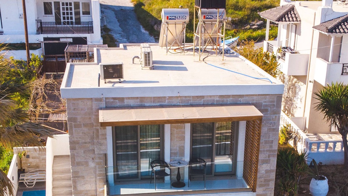 Pacheia Ammos Villa | Thronos Aqua Residence : a Luxury Experience