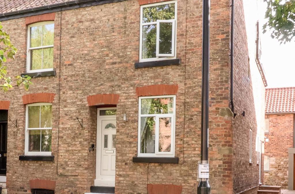 Ripon House | Through the Looking Glass