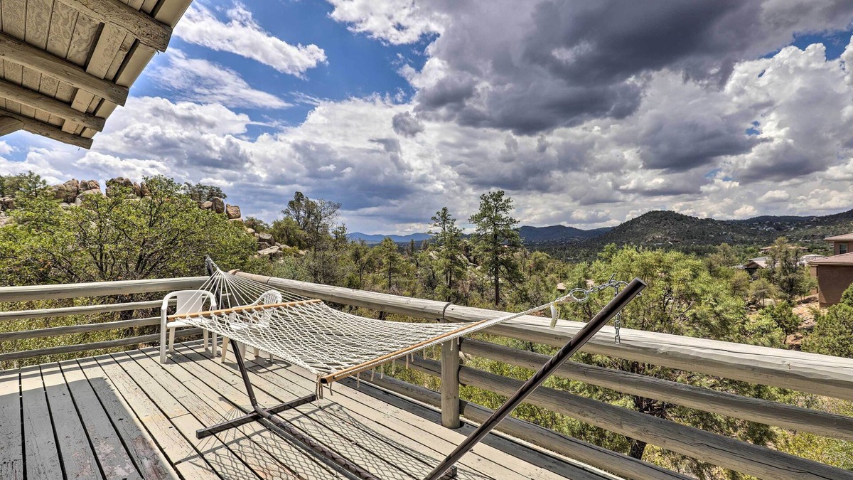 Forest Trails Apartment | Thumb Butte Views + Near Hiking: Prescott Studio