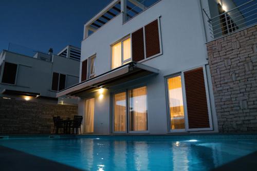 Kastel Gomilica Villa | TI Amo Holiday House - Heated Pool