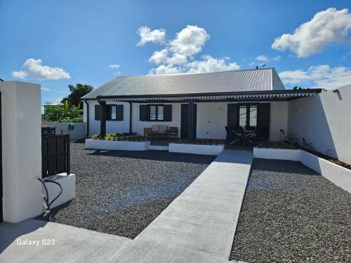 Sainte-Suzanne House | Ti KAZ SAMY & ANY