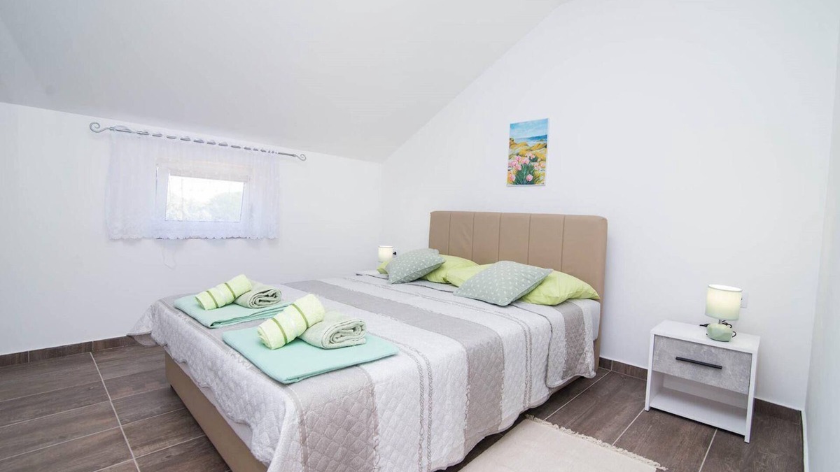 Veli Losinj Apartment | Tia apartmet with sea view