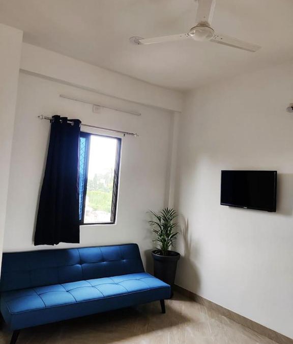 Lake Swaroop Sagar Apartment | TicAna private room in a 2 BHK