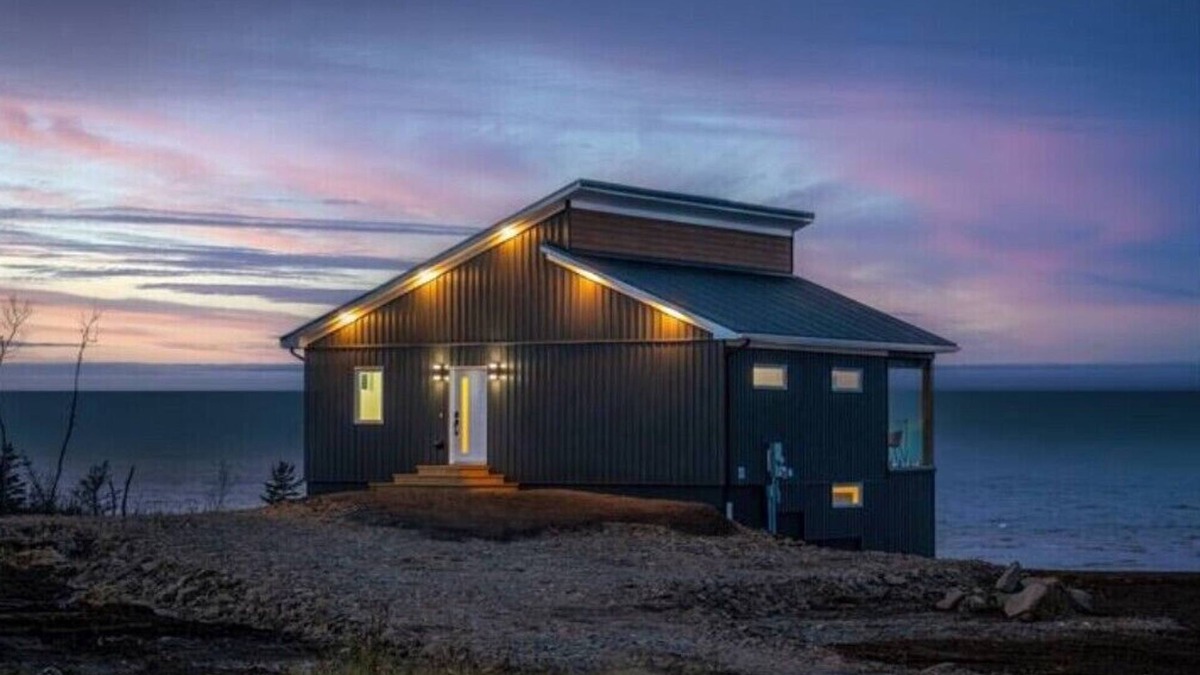 Hall's Harbour Cottage | Tidal Bay cottage