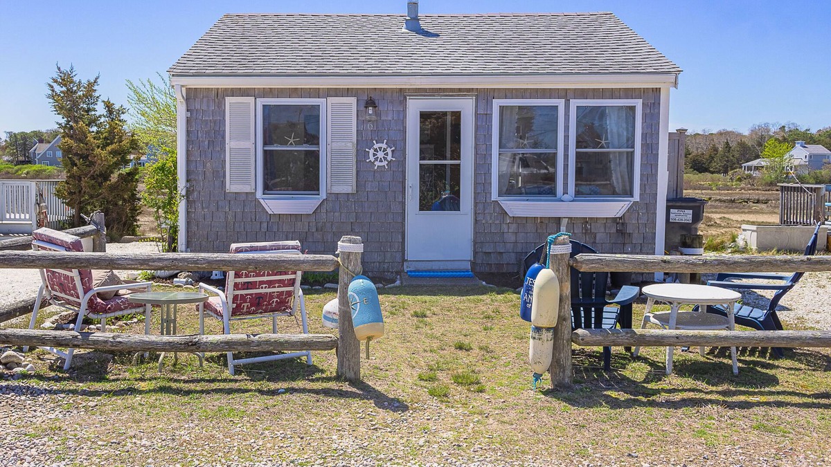 East Sandwich Cottage | Tidal View 6 - Pet-friendly cottage