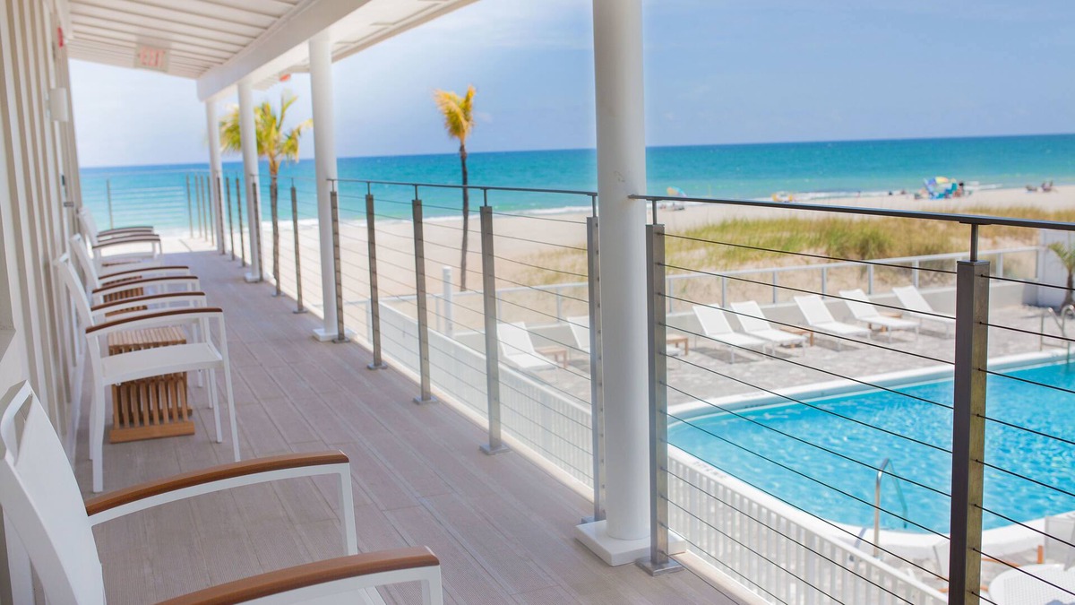 Lauderdale-by-the-Sea Hotel | Tides Inn Hotel