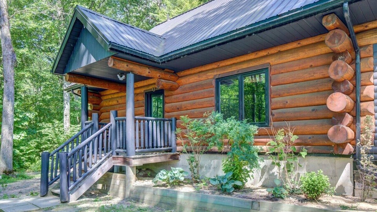 Waltham Cottage | Tiger Lodge LogHouse
