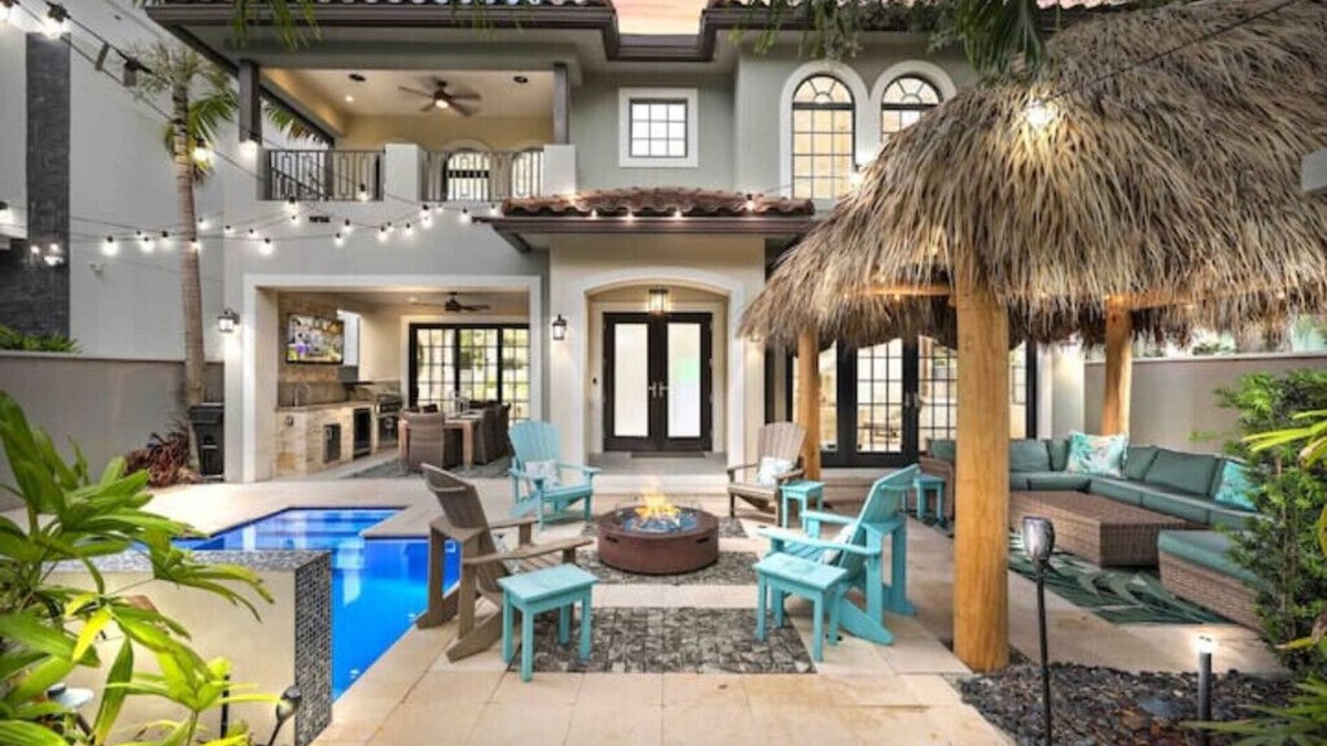 Colee Hammock House | Tiki Las Olas, Fort Lauderdale