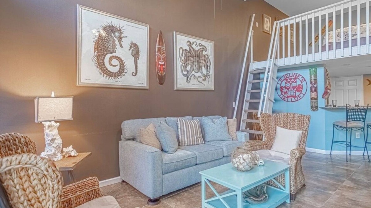 Galveston Condo | Tiki Loft 1-bedroom plus a loft condo in Galveston at Maravilla