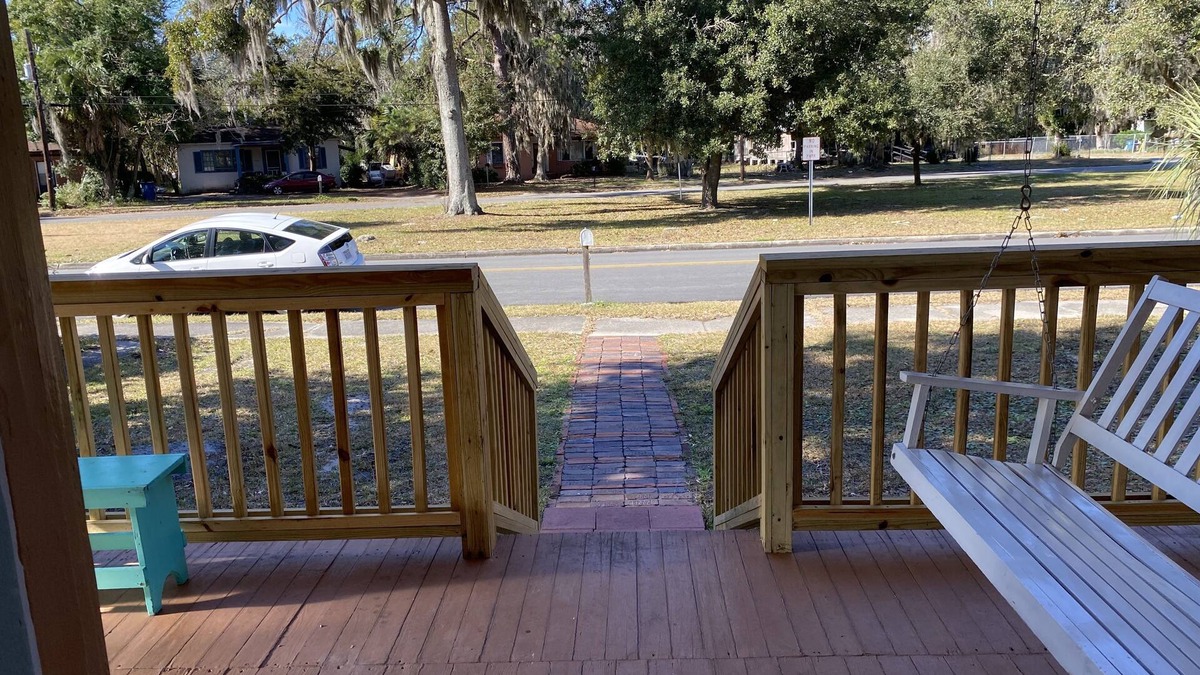 Brunswick House | Tillman Cottage. Beautifully Renovated 1920's home!