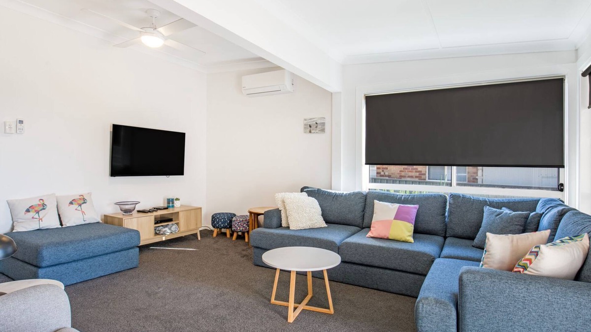 Culburra Beach House | Tilly’s Retreat - Pet Friendly-3 Min Walk to Beach