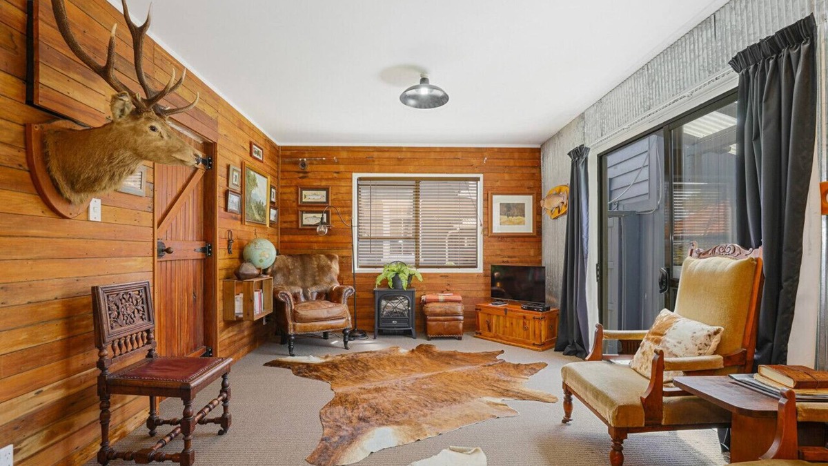 Rotorua Cottage | Timber Retreat - CBD
