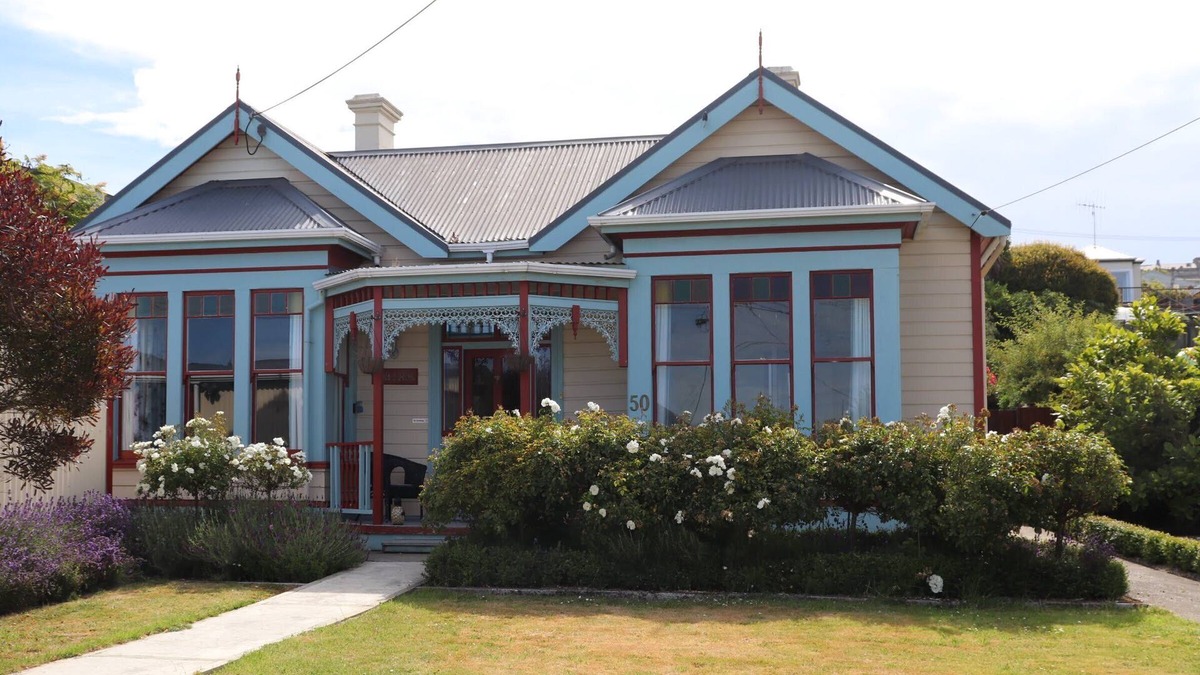 Oamaru House | Time for Tees in the heart of Oamaru