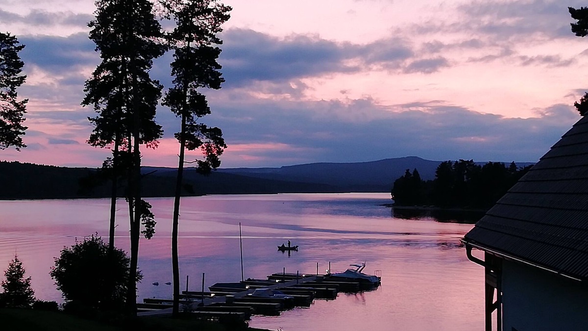 Lojzova Paseka House | Time out right by the lake