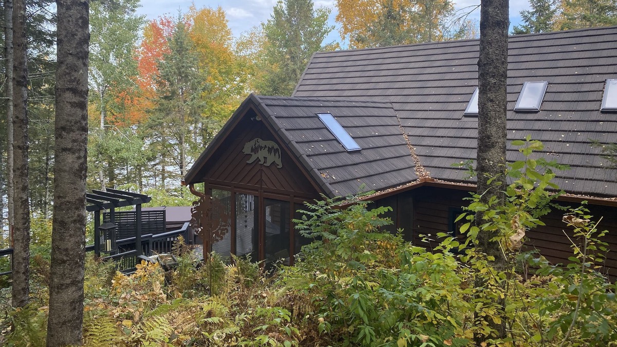 Winter Cabin | Time to make reservations for your summer vacation on Hunter Lake!!
