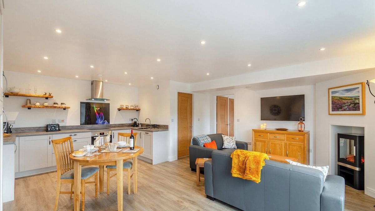 Lofthouse Cottage | Time to take it easy at this unique and tranquil luxury getaway.