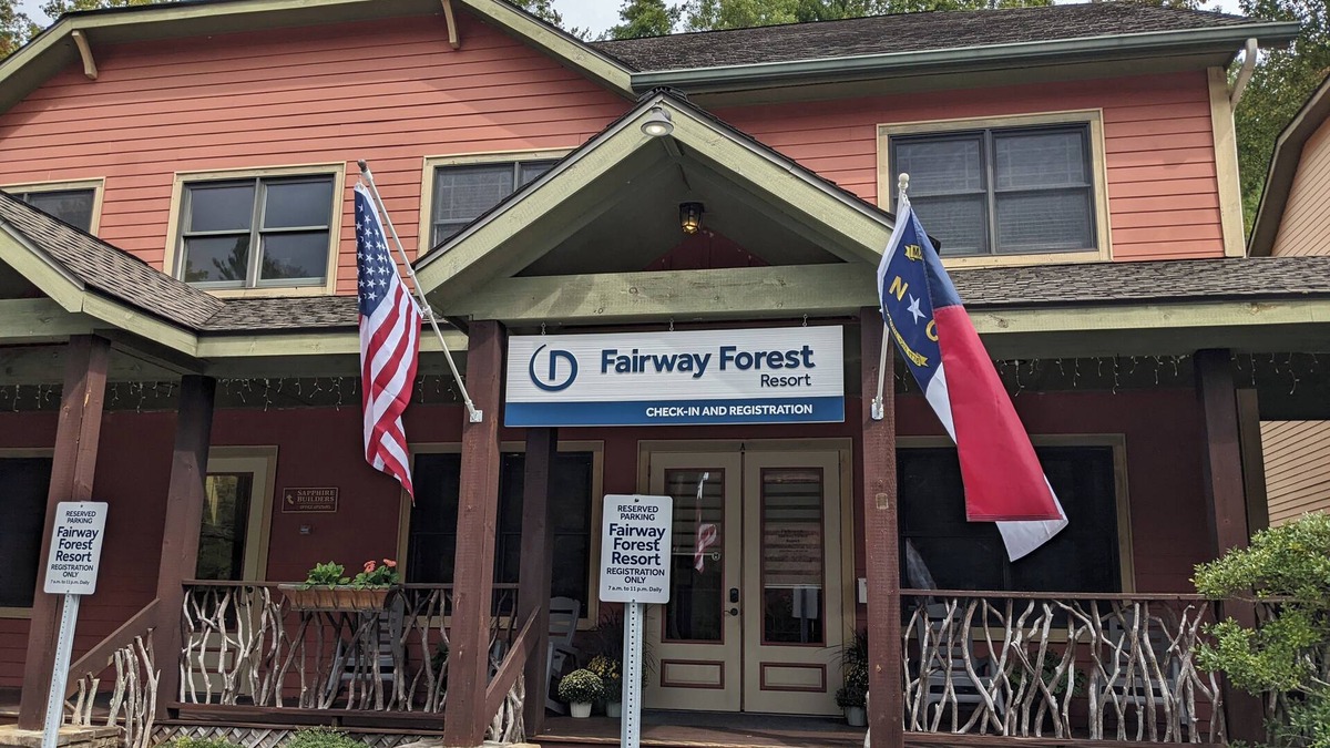 Sapphire Resort | Timeshare in beautiful Sapphire Valley NC for rent the week of Sept. 22,2023