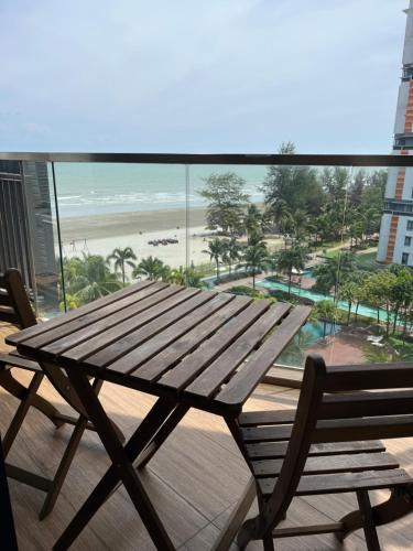 Kuantan Apartment | Timurbay’s hospitality awaits you at the Seafront.