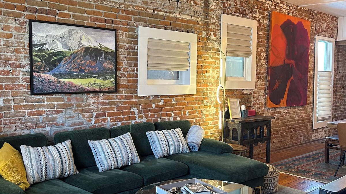 Curtis Park House | Tina's Place. A charming 2-bedroom brick house in downtown Denver.